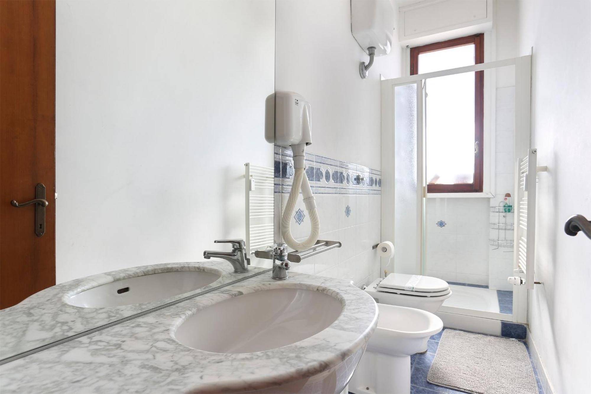 La Tua Casa A Firenze Con Parcheggio Privato Per 2 Auto Apartment Exterior photo